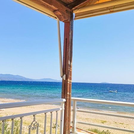 Maisonette Wave Метаморфоси Екстериор снимка