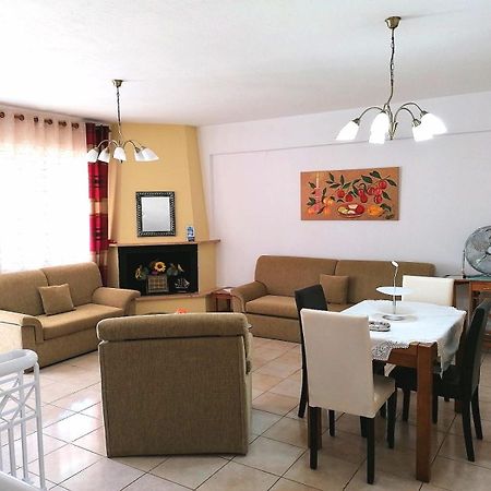 Maisonette Wave Метаморфоси Екстериор снимка