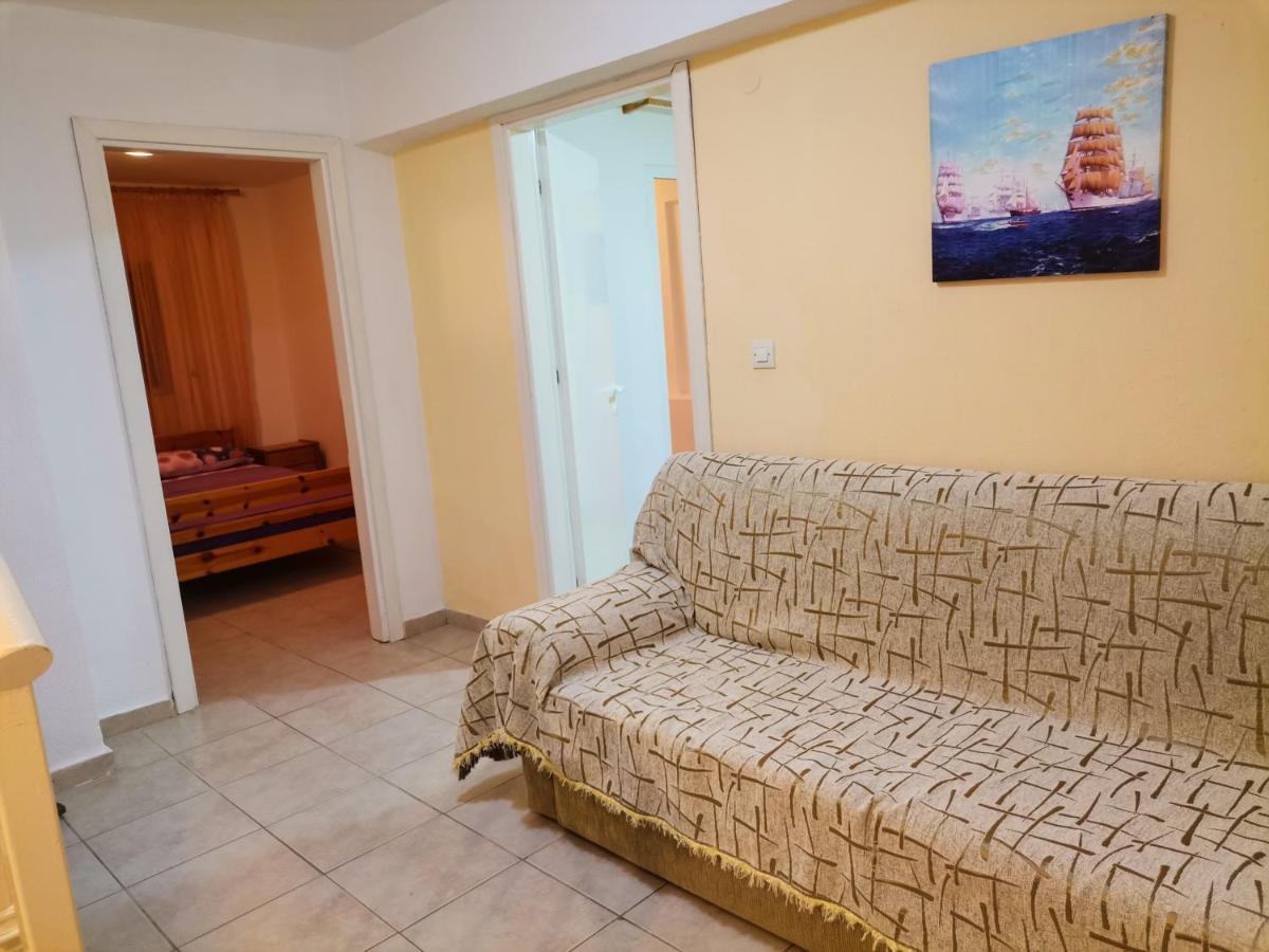 Maisonette Wave Метаморфоси Екстериор снимка