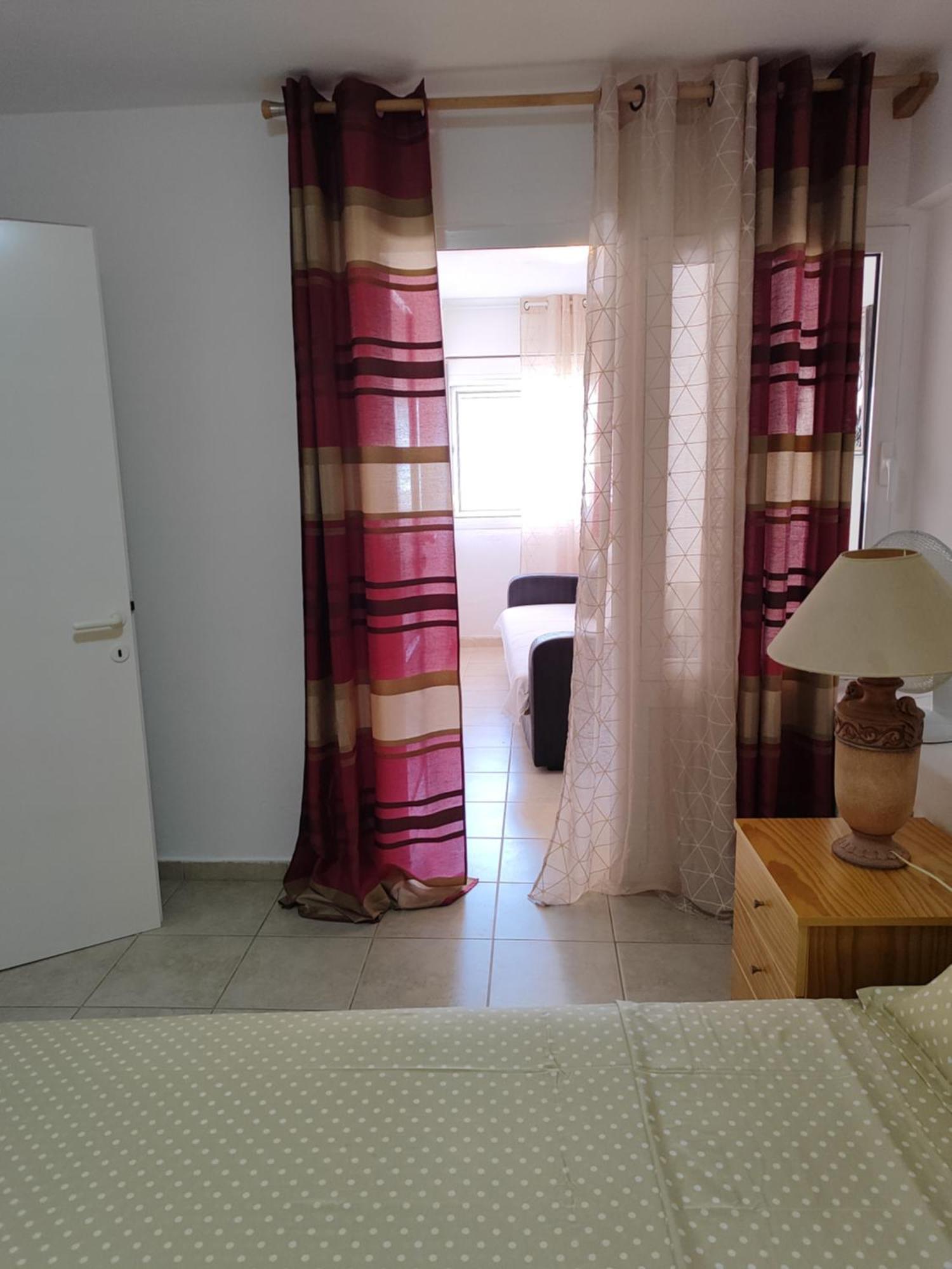 Maisonette Wave Метаморфоси Екстериор снимка