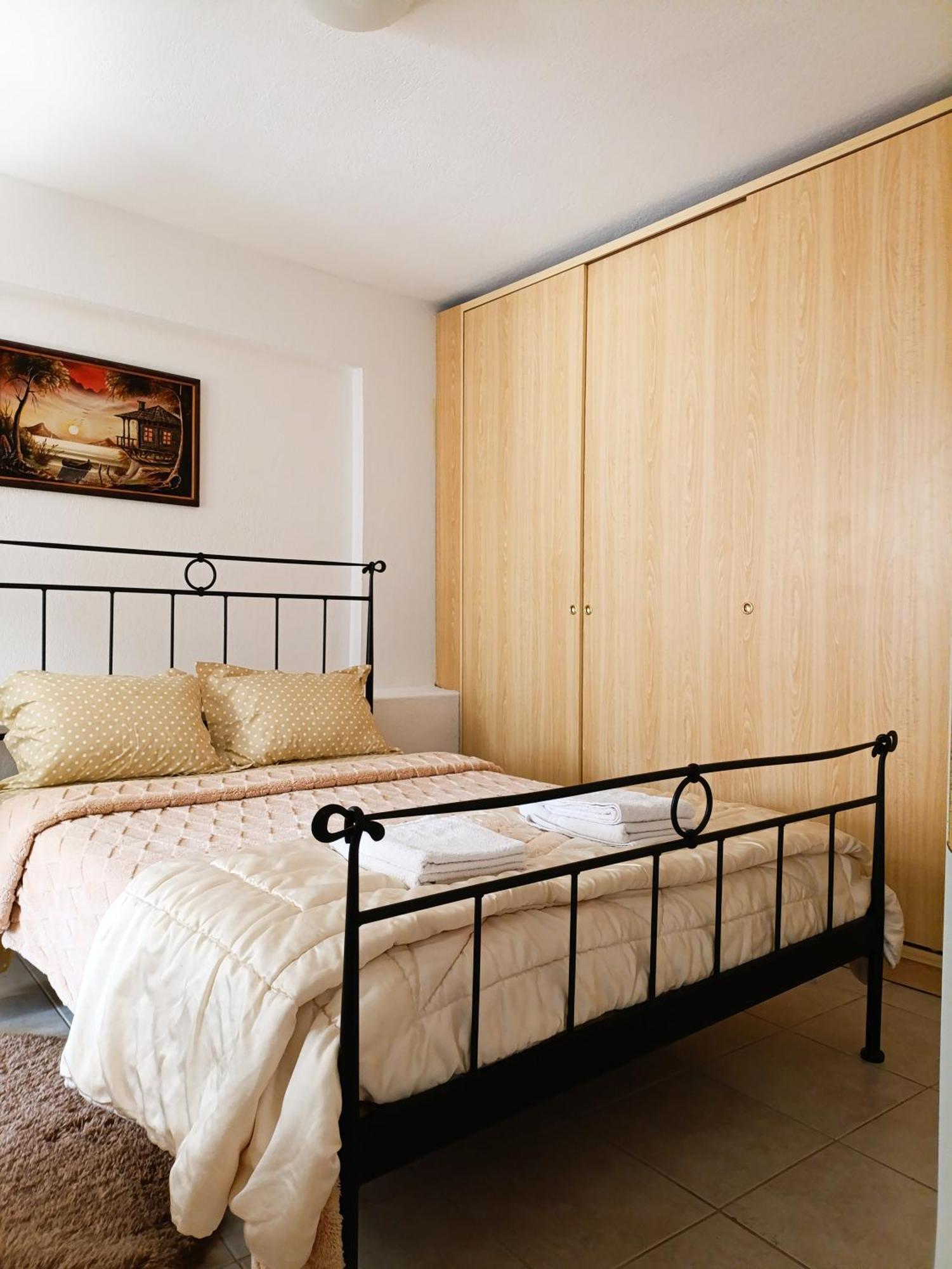 Maisonette Wave Метаморфоси Екстериор снимка